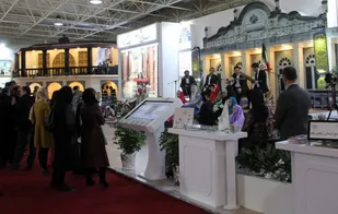 آیین رونمایی از کتاب &laquo;راهنمای جاذبه&zwnj;های گردشگری قزوین&raquo; در نمایشگاه بین المللی تهران