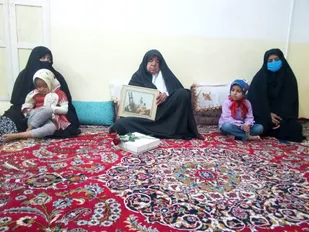 دیدار با خانواده شهید محمد بابایی به مناسبت هفته دفاع مقدس