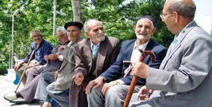 حدود ۹.۲۸ درصد از جمعیت کشور سالمند هستند