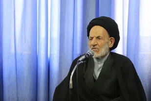 شرکت در انتخابات سبب نجات ملت و جامعه بشری است