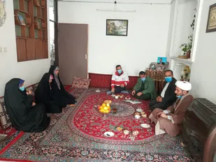 دیدار مسئولین شهر بیارجمند با خانواده شهید محمد احمدی+ تصاویر