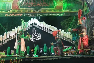 اجرای نمایش آیینی مذهبی&laquo;آرزوی باران&raquo; در منطقه نارمک تهران