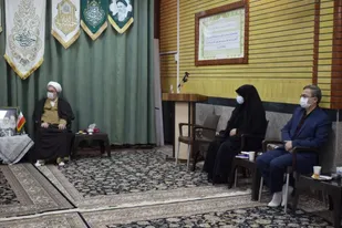 در تحقق شعار سال همه باید به وظایف خود عمل کنند/مردم باید مورد و تولید سرمایه کنند