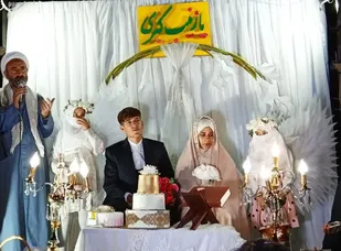سفره عقد در دل تجمع مردمی مشهد؛ جشن ازدواج با همت گروه جهادی
