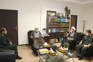 دیدار فرمانده و مسئول نمایندگی ولی فقیه ناحیه سپاه بندرعباس با نماینده ولی فقیه در استان
