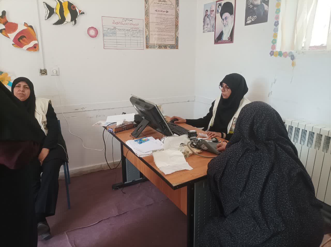 با حضور پزشکان و پرستاران مرکز آموزشی درمانی شهید باهنر؛ ارائه خدمات درمانی رایگان به ۲۵۰ نفر در گلباف و سیرچ