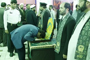 آزادی 48 زندانی با حضور کاروان &laquo;زیرسایه خورشید&raquo; در زندان مرکزی همدان