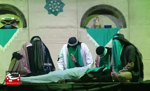 نمایش مذهبی پدرخاک در کمالشهر به روی صحنه می&zwnj;رود