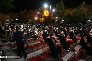 مراسم بزرگداشت آیت&zwnj;الله حکیم در مدرسه فیضیه قم