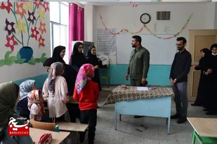 بازدید مسئول بسیج سازندگی سپاه ناحیه دامغان از طرح جهادی معلم ماندگار