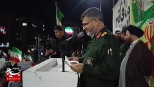 ملت ایران با بصیرت در برابر زورگویان ایستاده است