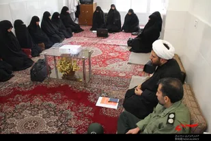فرمانده ناحیه درچه از حلقه های صالحین این شهرستان بازدید کرد