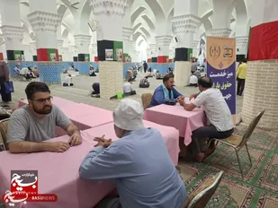 میز خدمت جهادی توسط حقوق یاران جهادگر شهرستان یزد در محل نماز جمعه یزد