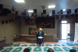 ایثار، ایستادگی و مقاومت راز ماندگاری کربلا است
