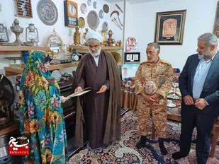 دیدار مسئولین، با خانواده معزز شهید مدافع حرم عبد الرشید رشوند+تصاویر