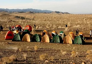 تشکیل ۱۰ کمیته اجرایی برای استقبال از گردشگران نوروزی/ ۱۲۴ هزار گردشگر در نوروز ۹۶ از آران و بیدگل دیدن کردند