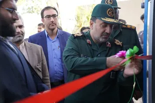بمناسبت دهه فجر وباحضور فرمانده سپاه ثارالله افتتاح پروژه های محرومیت زدایی در شهرستان عنبر آباد