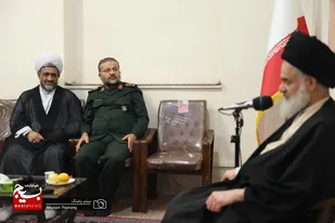 دیدار سردار سلیمانی رئیس سازمان بسیج مستضعفین با آیت الله حسینی بوشهری