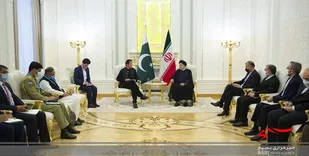 ظرفیت&zwnj;های ارزشمندی برای گسترش مناسبات بین تهران و اسلام آباد وجود دارد/حضور آمریکا در افغانستان نتیجه&zwnj;ای جز خرابی و آوارگی نداشته است
