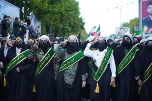 درخشش دختران و زنان شجاع و درخشش طلایه&zwnj;داران غیرت لرستان؛ زنان جان&zwnj;فدای ایران امام&zwnj;رضایی در اوج اقتدار ملی+عکس