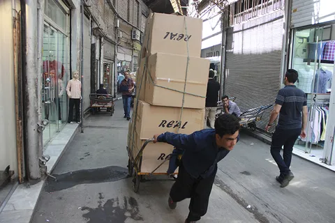 کسب روزی حلال، با یک چرخ دستی ساده