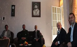 شهید مانند گوهر در صدف می باشد که ما باید آنها را پیدا کنیم