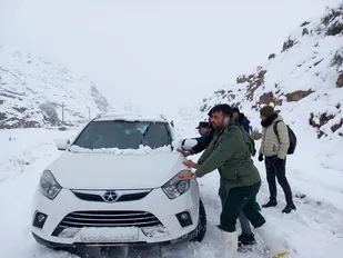 جاده حبله&zwnj;رود فیروزکوه بازگشایی شد