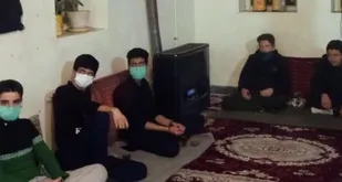 اکران فیلم سینمایی قلاده های طلا در پایگاه بسیج بلال حبشی