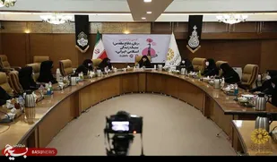زنان دفاع مقدس الگوی ناب بانوان معاصر هستند