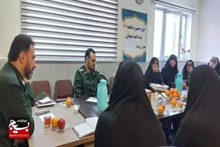 برگزاری نشست بصیرتی دهه مقاومت در حوزه حضرت فاطمه (س) همدان