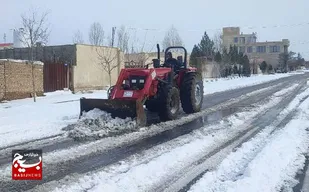 جهادگران تنکمانی پای کار برف روبی روستا&zwnj;ها آمدند