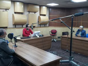 حضور رئیس هیئت مدیره و مدیرعامل مجمع خیرین سلامت در برنامه زنده رادیویی" بدون تعارف" شبکه دنا