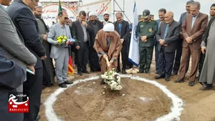 کلنگ ساخت ۸۲۰ واحد مسکونی نهضت ملی در بردسکن به زمین زده شد+عکس