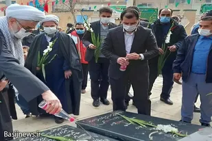 غبارروبی و عطرافشانی مزار شهدای شهرستان بهار