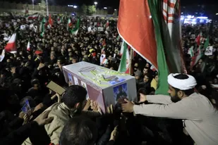 برگزاری قیام خون&zwnj;خواهی رهبر شهید انقلاب اسلامی و مراسم وداع با پیکر شهید امنیت "استواریکم حسین محمدآبادی" در بیرجند