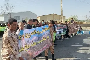 برگزاری همایش پیاده&zwnj;روی به مناسبت هفته دفاع مقدس در زهک