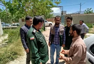 بازدید دارابی فرمانده ناحیه مقاومت بسیج شیروان از فعالیتها و اقدامات گروه های جهادی بسیج دانشجویی مستقر در روستای مرزی رباط