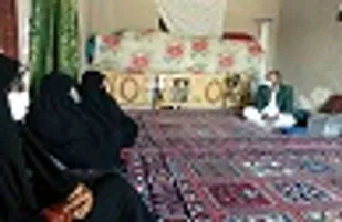 دیدار با خانواده شهید مدافع حرم در ایرانشهر