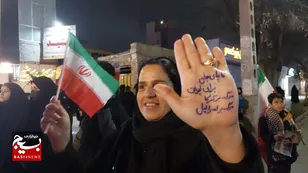 سیل خونخواهان رهبرِ شهید در چهارراه برق طلاب مشهد