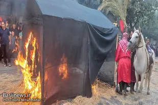 مراسم نمادین آتش زدن خیمه&zwnj;ها در همدان