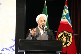 صاحب منصبان امروز محتاج درس گرفتن از شهید سلیمانی هستند/مواظب باشیم دچار تحریف، کتمان و بدعت نشویم