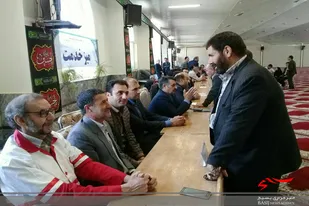 برپایی میز خدمت در حاشیه نماز جمعه نهاوند