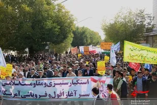 مردم کشور را ازچنگ آمریکا بیرون کشیدند