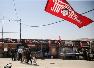 زائران اربعین با مشاهده هرگونه علائم بیماری به مراکز درمانی در طول مسیر مراجعه کنند