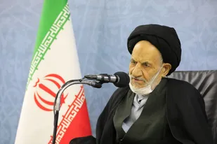 جهاد تبیین برای نجات بشریت کارساز است