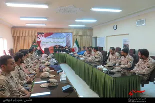 دیدار صمیمی فرمانده سپاه ملایر با سربازان