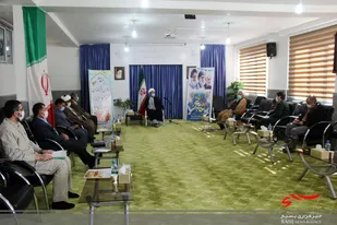 تلاش کنید دانش لازم را در همه حوزه&zwnj;ها در جامعه گسترش دهید
