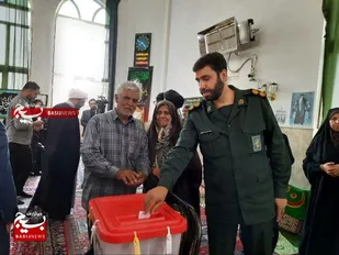 مشارکت مصداق عمل صالح است