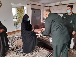 پاسداران در ایثار و شهادت پیشگام هستند