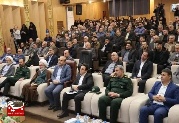 همایش طلایه داران اقتصاد مقاومتی